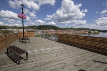 The Platform provides space for gathering at street level and unobstructed views over the park and the river
