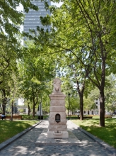 Reamenagement et mise en valeur du Square Dorchester et de la place du Canada