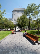 Reamenagement et mise en valeur du Square Dorchester et de la place du Canada